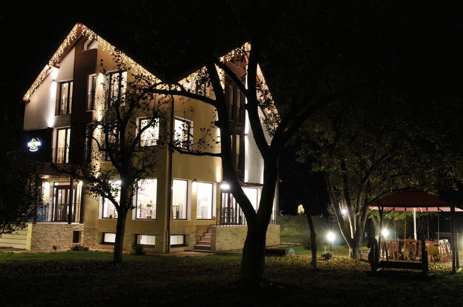 Stupina Hotel Brasov Ngoại thất bức ảnh