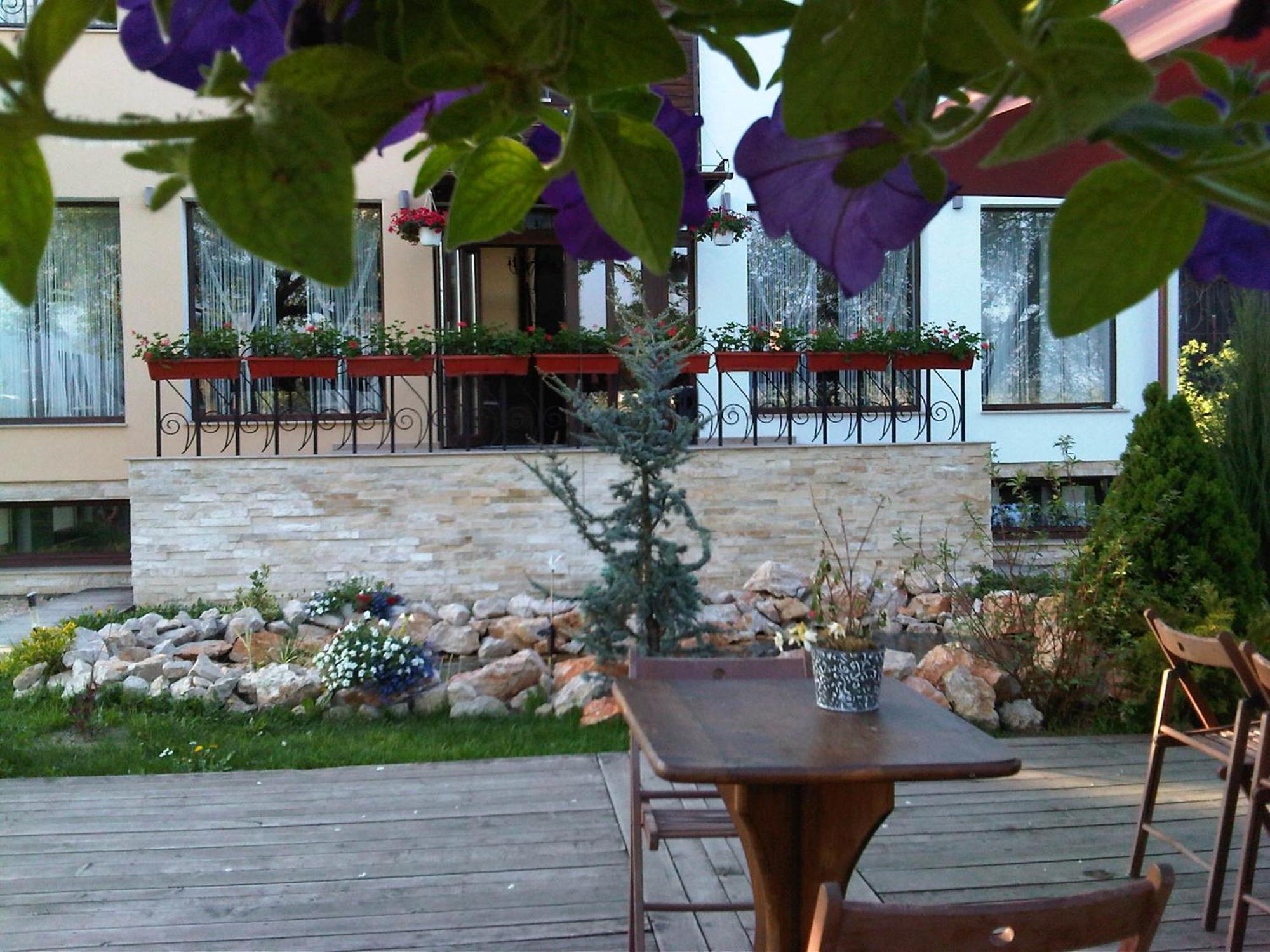 Stupina Hotel Brasov Ngoại thất bức ảnh