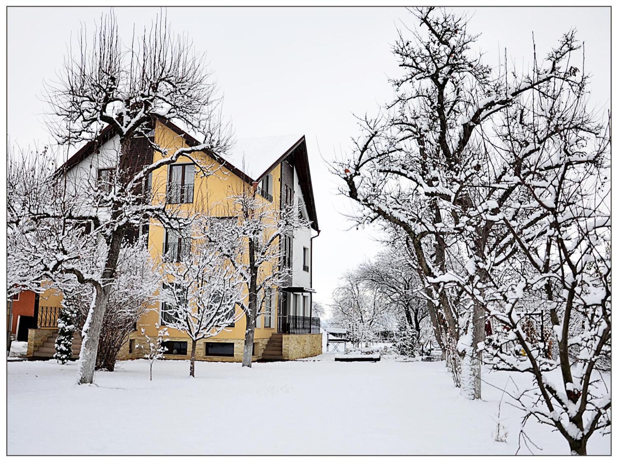 Stupina Hotel Brasov Ngoại thất bức ảnh